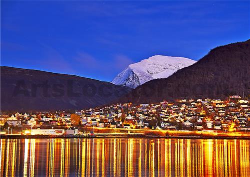 Město usínající v chladu zimy, Norsko